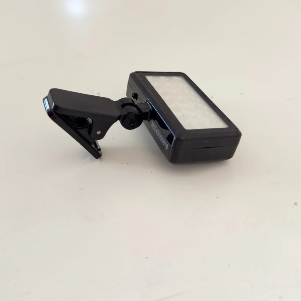 VIVITAR Clip-on LED Light for Phone Photos, Camping, Whatever! 21 BRIGHT LIGHTS!